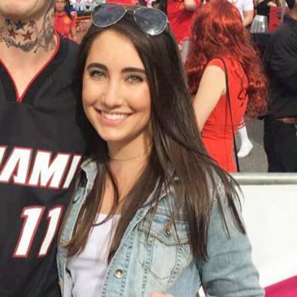 Meet your Posher, Thea